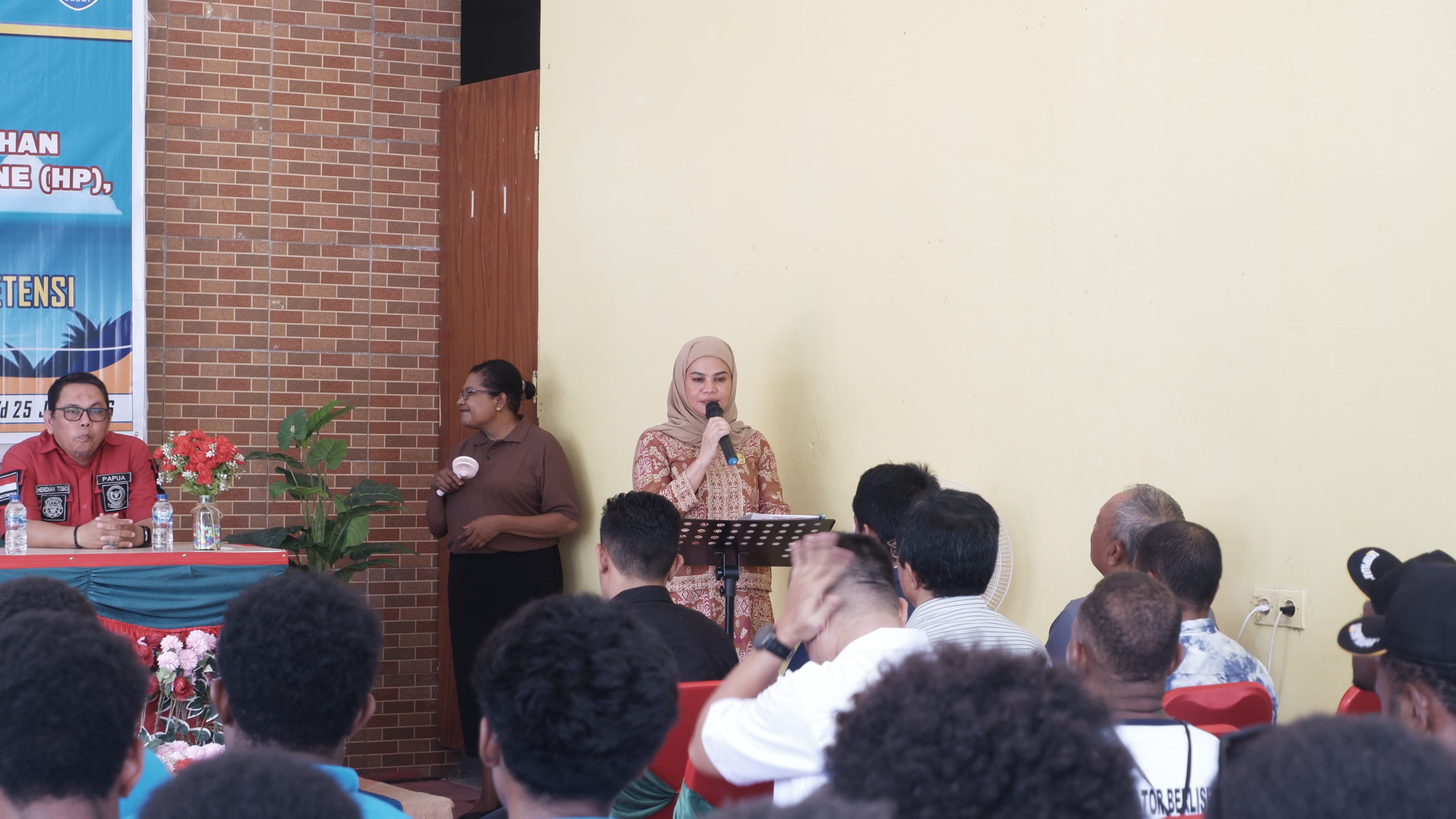 Wakil Bupati Sarmi Tutup Pelatihan Kerja, Dorong Peserta Siap Bersaing di Dunia Usaha