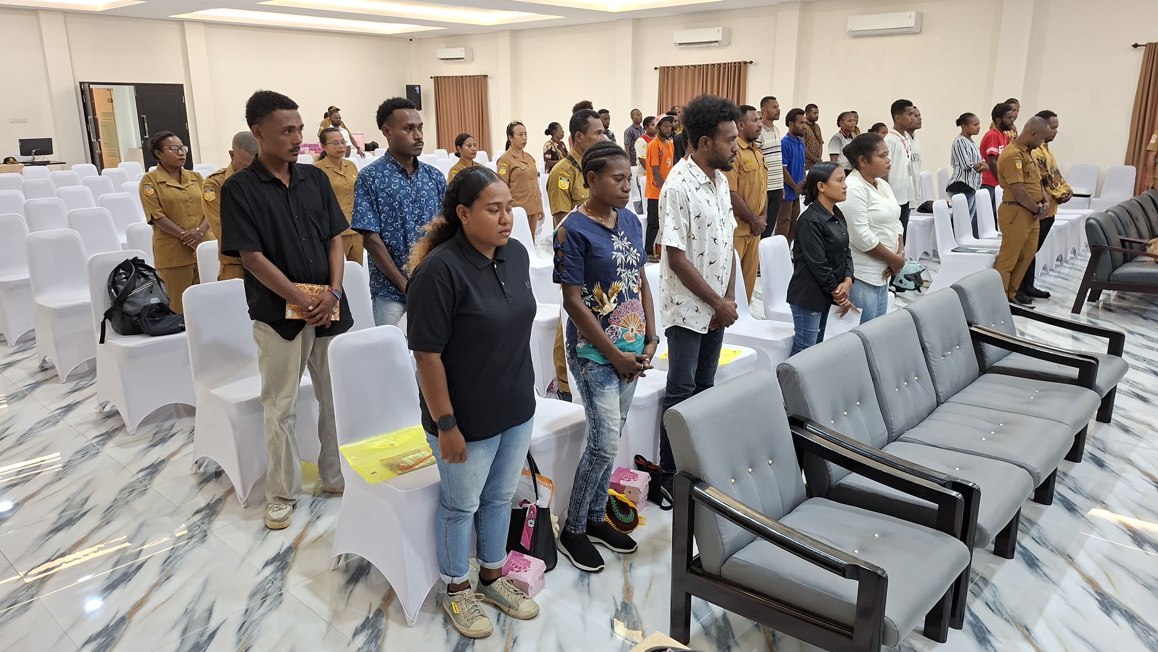 Bupati Sarmi Buka Kegiatan Pengembangan Kewirausahaan Pemuda, Targetkan Lahirnya 50 Wirausaha Baru
